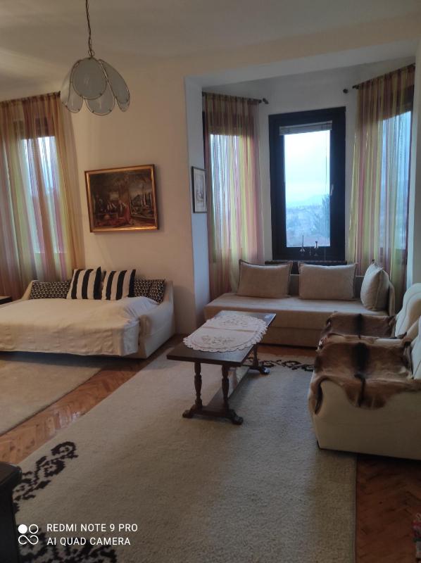 Issy Apartment - image 4