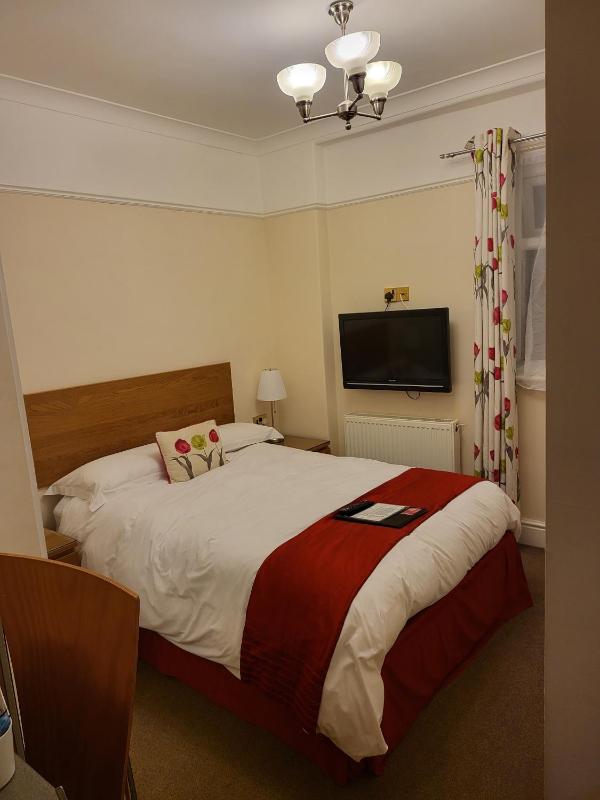 Standard Double Room image 1