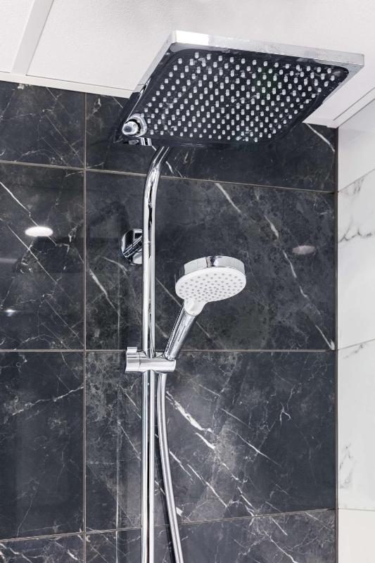 Standard Room image 4