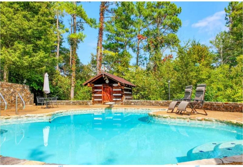 Haleywood Private 125 acres on Lake Douglas with 2 cabins Seasonal Pool Boat Dock Free Ticket! - image 28