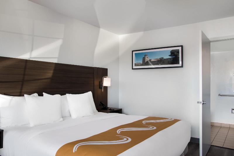 King Room - Disability Access/Non Smoking  image 2
