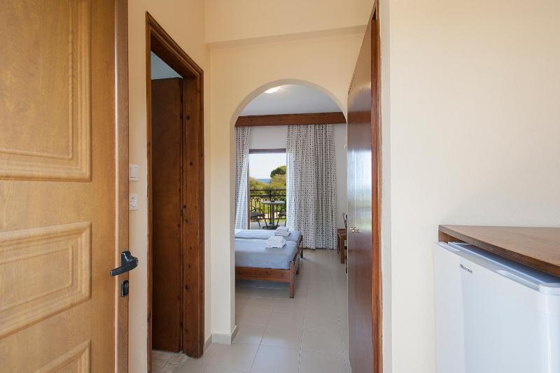 Double or Twin Room image 3