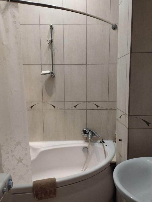 Family Stay in Lviv (2 Rooms + Kitchen) - image 4
