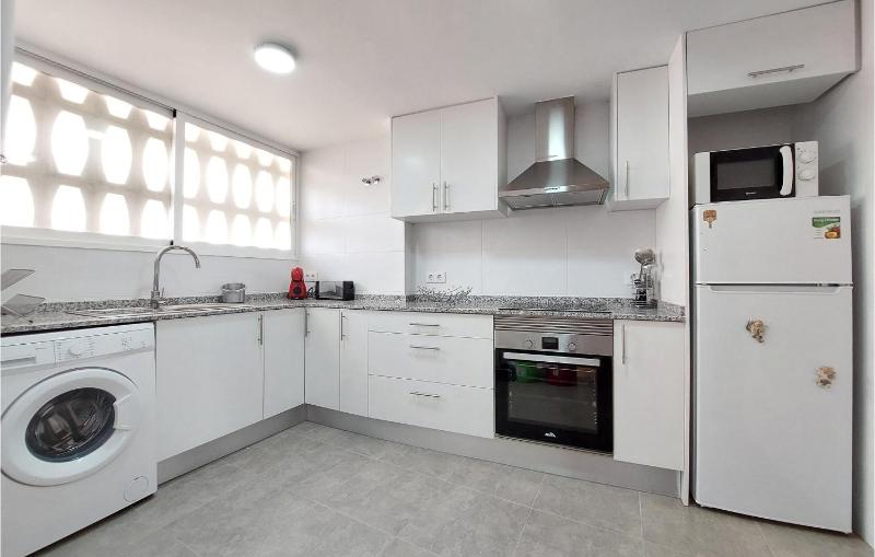 Gorgeous Apartment In Grau I Platja With Wifi - image 13