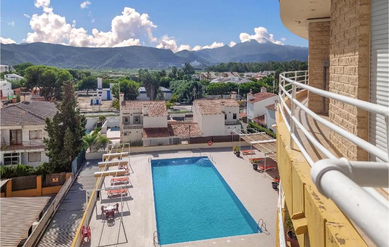 Gorgeous Apartment In Grau I Platja With Wifi - image 11