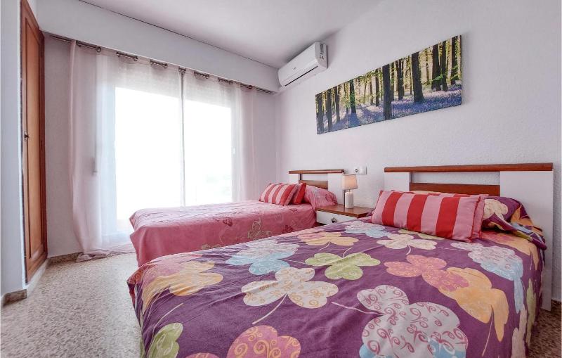 Gorgeous Apartment In Grau I Platja With Wifi - image 5