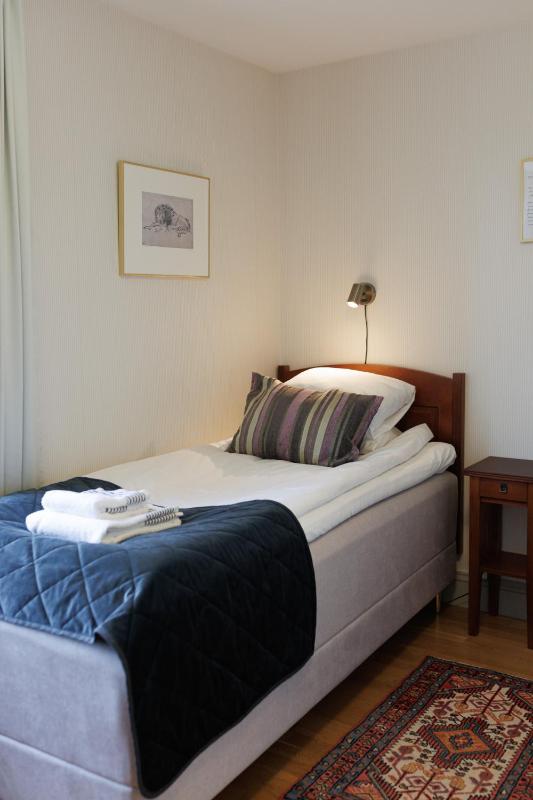 Single Room image 4