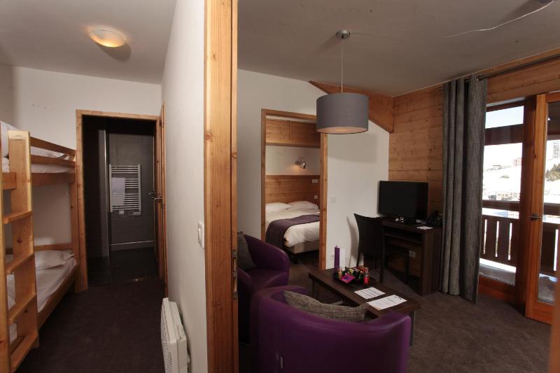One-Bedroom Village Apartment (4 Persons) image 3