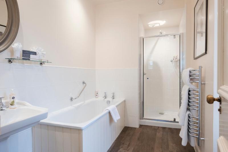 Superior Double or Twin Room image 2