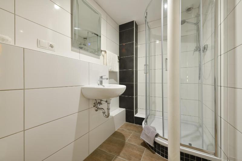 Apartment - Ground Floor image 3