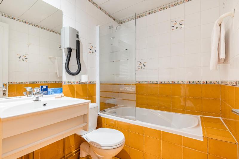 Superior Double Room image 1