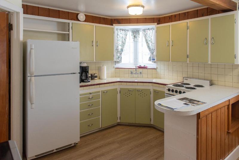 Two-Bedroom House image 2