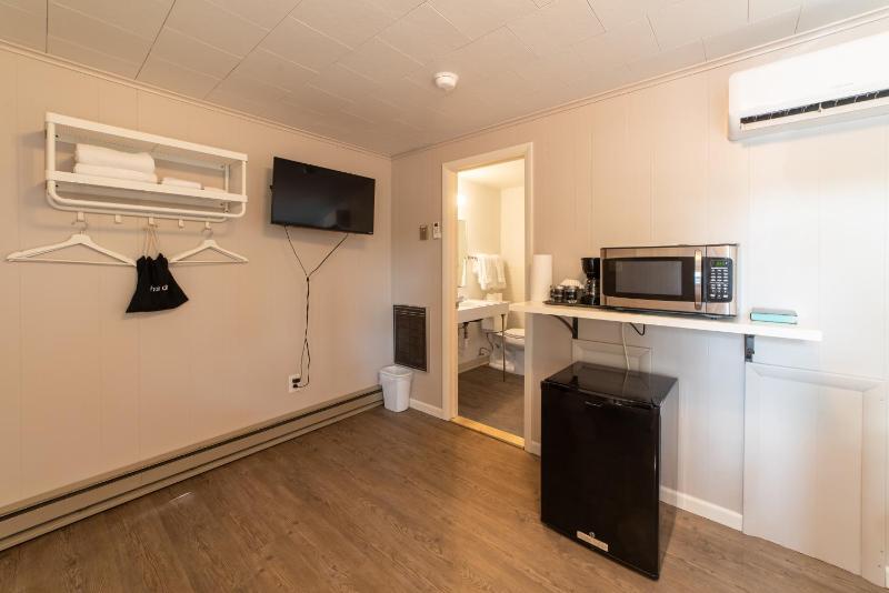 Standard Double Room image 4