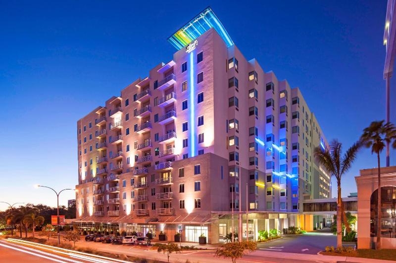 Aloft by Marriott Sarasota - image 8