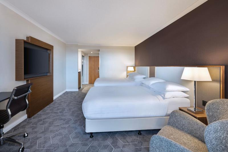 Renovated Family Room with Two Double Beds image 4