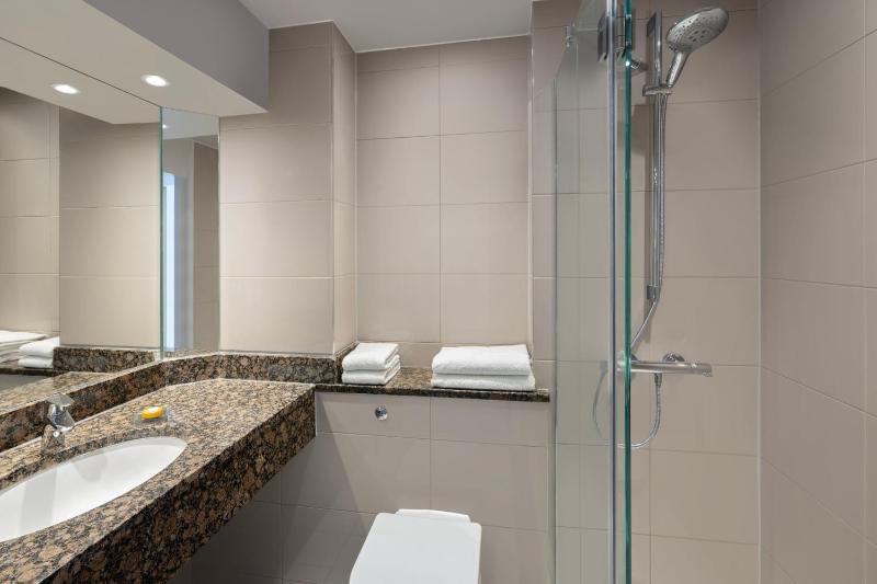 Executive King Room - Lounge Access image 4