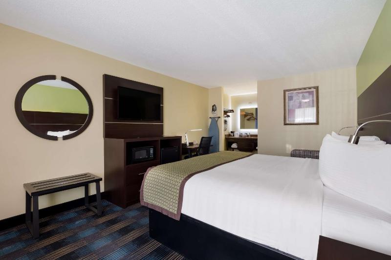 King Room image 4