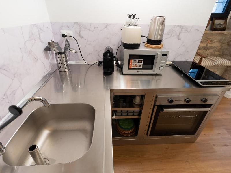 Saint Francis Studio Apartment - image 35