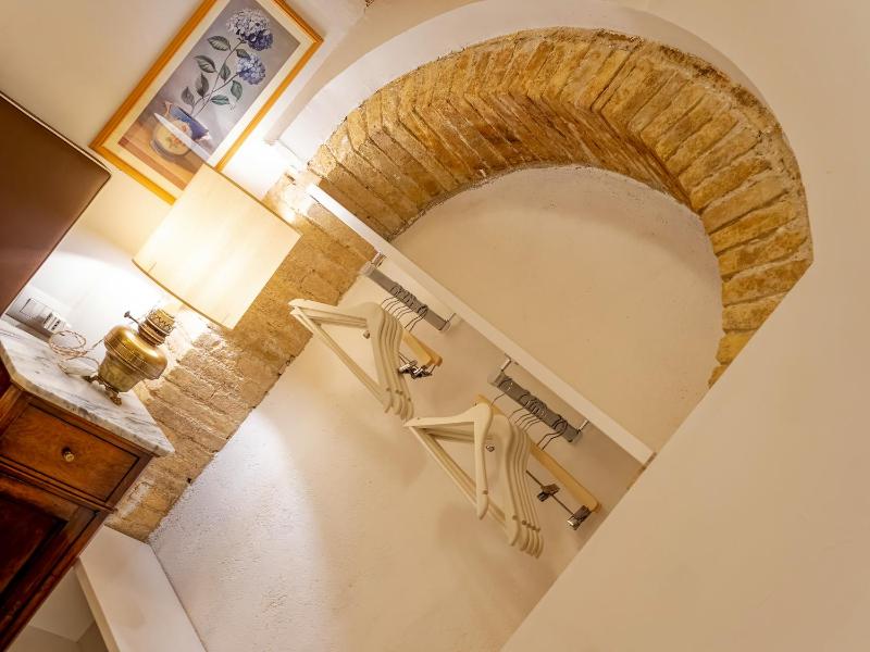 Saint Francis Studio Apartment - image 18