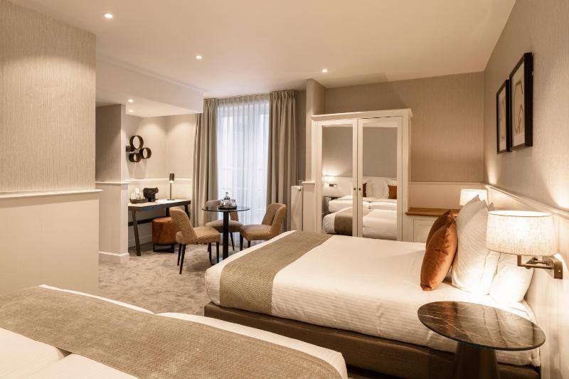 Quadruple Room image 1