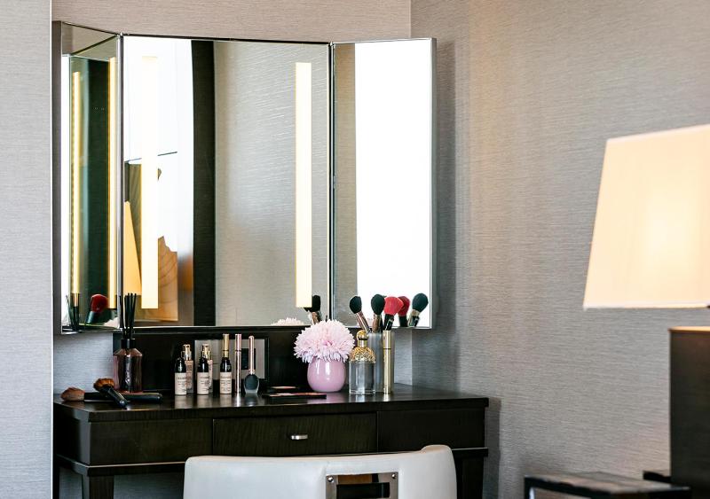 King Tower Suite  image 3