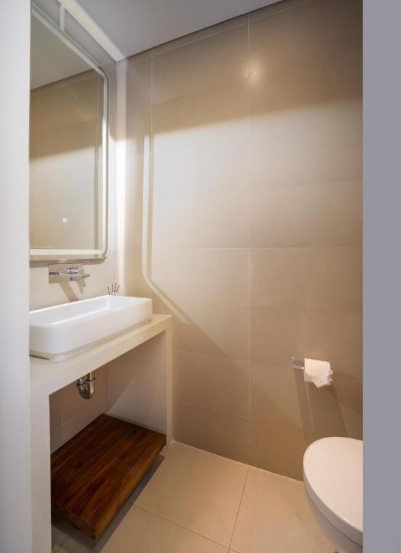 Stunning Apartments Across My Khe Beach ! Rooftop Pool & Gym - image 12