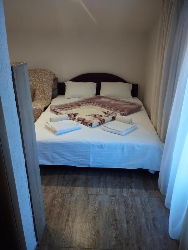 Studio Apartment image 1
