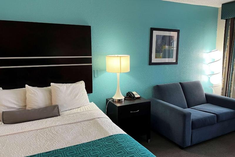 Howard Johnson by Wyndham Houston Heights/Downtown - image 12