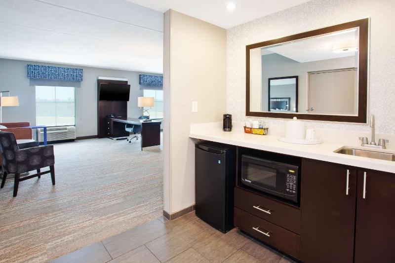 King Studio Suite - Non-Smoking