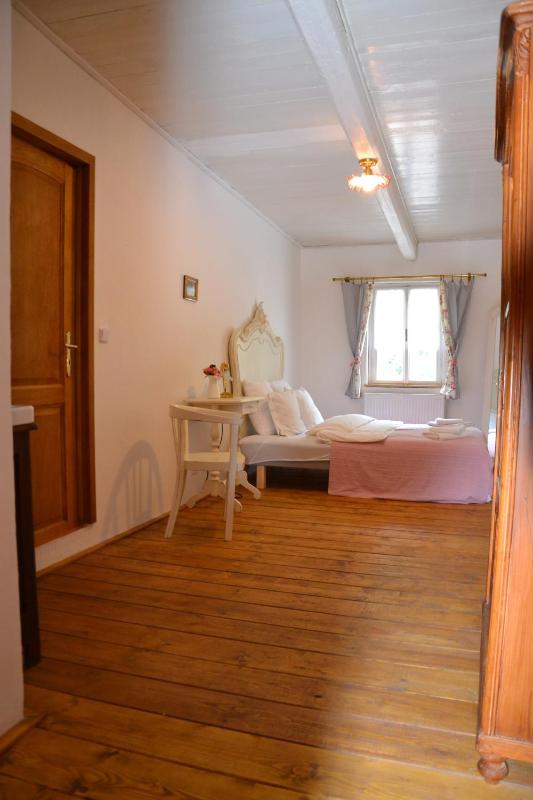 Standard Double Room image 4