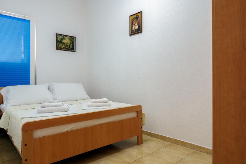 Sea view Apartment for 2-3 people - family - image 18