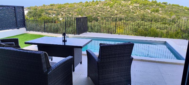 Apartman Retro with heated pool and gym for 8 - image 36