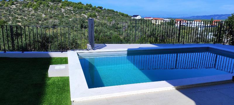 Apartman Retro with heated pool and gym for 8 - image 30