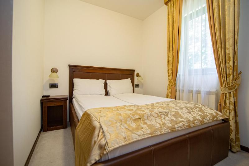 One-Bedroom Apartment with Balcony image 2