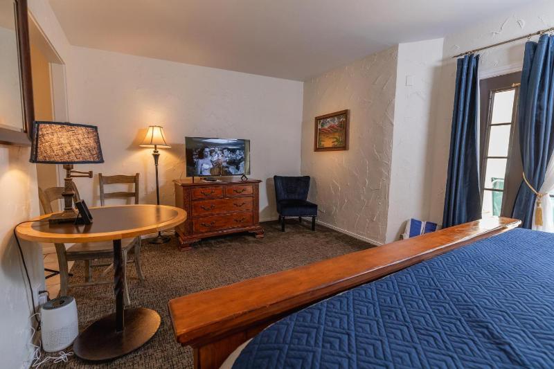 Old Ranch Inn - Adults Only 21 & Up - image 27