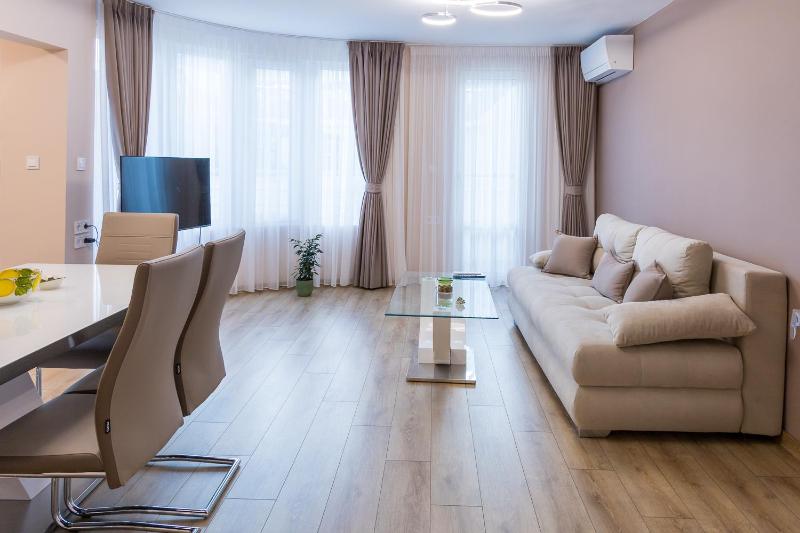 Comfy home in the heart of Burgas Images