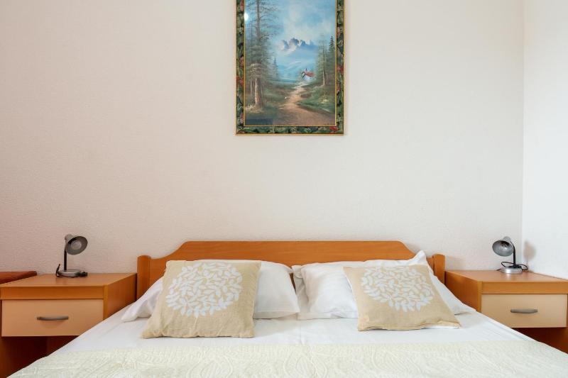 Sea view Apartment Studio for 2-3 people - close to commodities - image 7