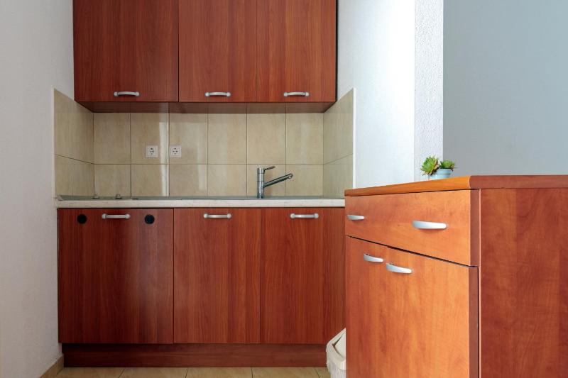 Sea view Apartment Studio for 2-3 people - close to commodities - image 16