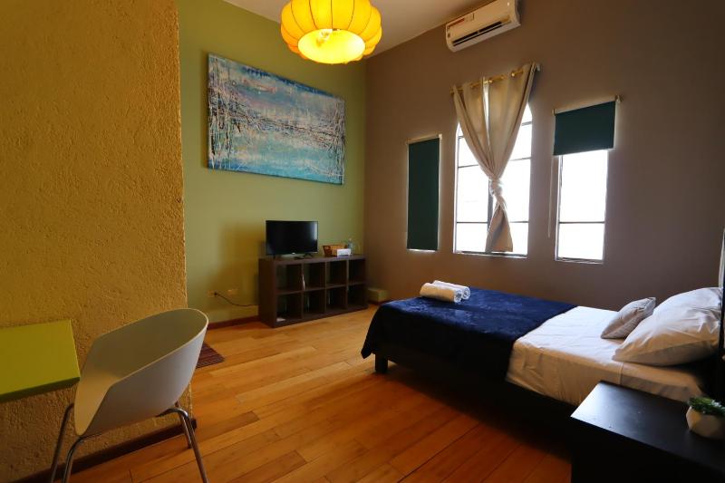 Barrio Antiguo Hostel HK - image 23