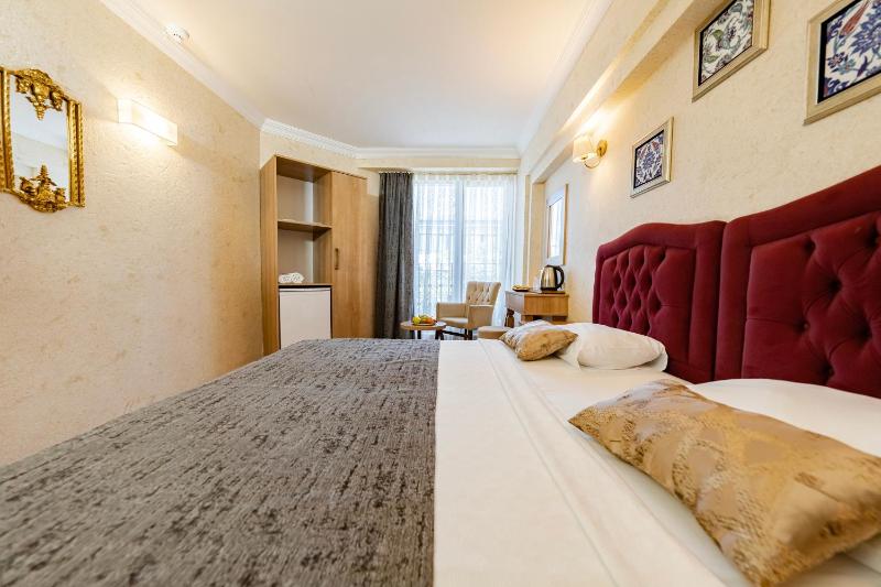 Budget Double Room image 3