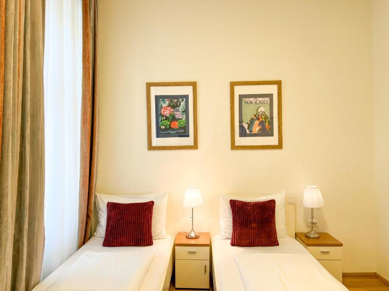 Riess City Rooms - Self Check-in - image 5