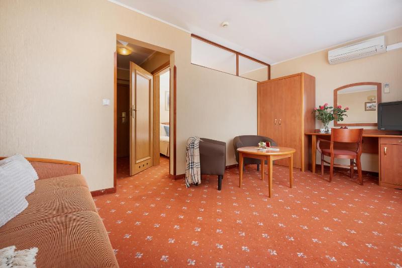 Triple Room image 2