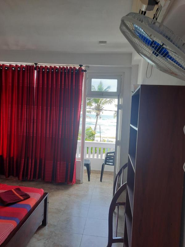 White Surfing Beach Resort - image 13