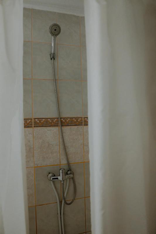 Single Room image 4
