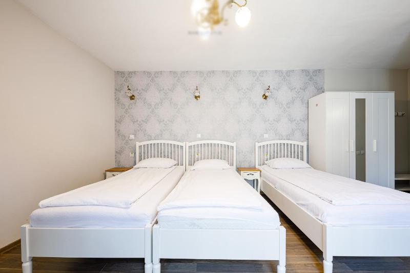 Triple Room image 4