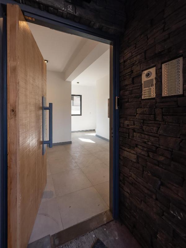 Loretta IV Duplex - image 3