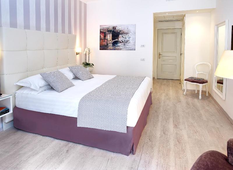 Superior Double or Twin Room image 3