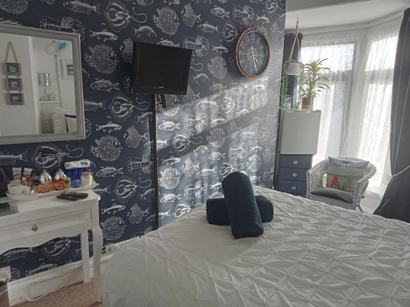 Double Room image 4