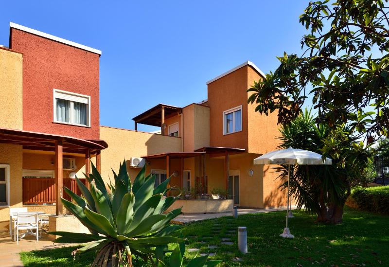 Superior Double Room - Detached Villa image 2