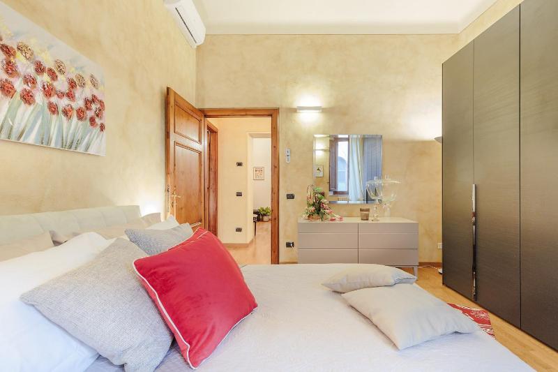 Casa Rosemary Convenient 3 bedrooms flat in central Lucca with air conditioning - image 8